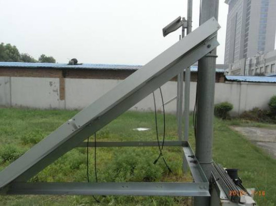 Solartech side of pole mount with 53" rails, fits 