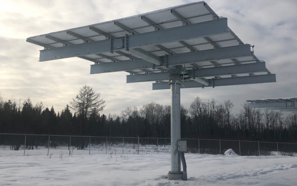 Puesta en marcha de un parque de investigación fotovoltaica de 660 kW (Universidad de Sherbrooke)